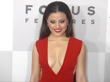 Sarah Jeffery