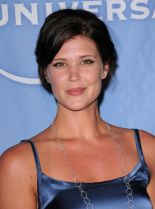 Sarah Lancaster photo