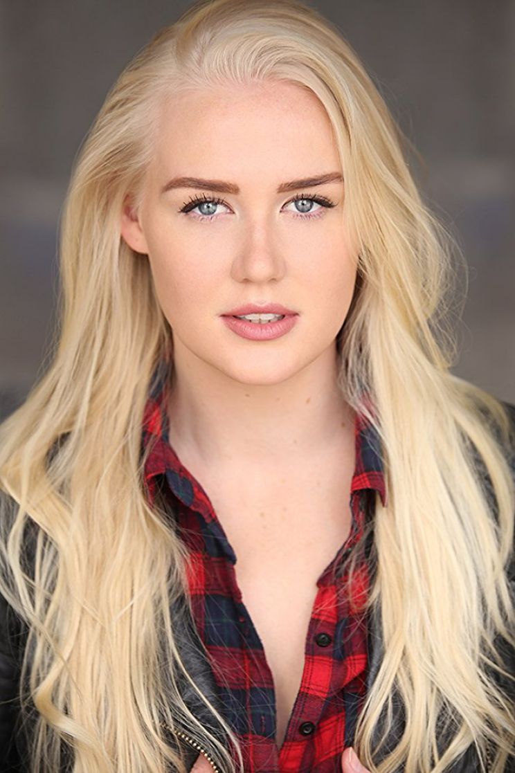 Sarah Lea