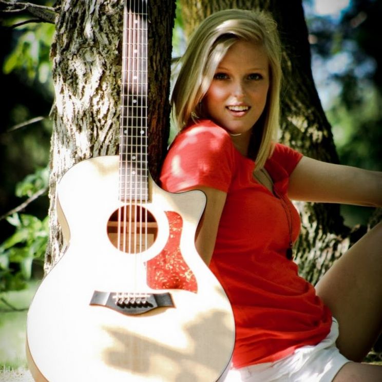 Sarah MacRae