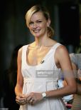 Sarah Murdoch