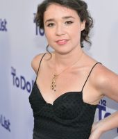 Sarah Steele