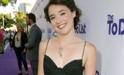 Sarah Steele