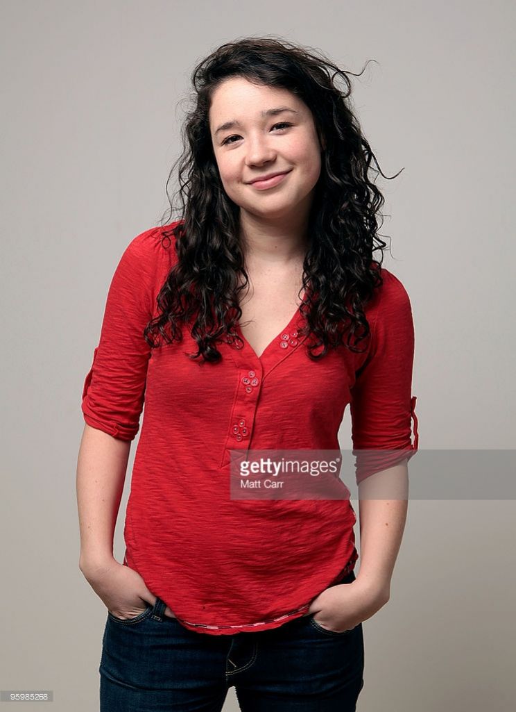 Sarah Steele