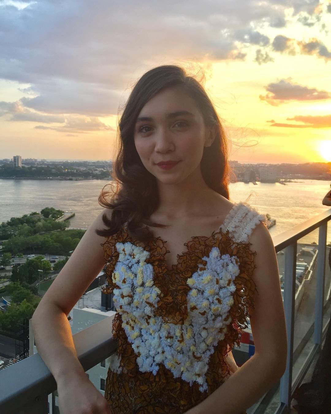 Pictures of Sari Arambulo