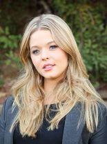 Sasha Pieterse photo