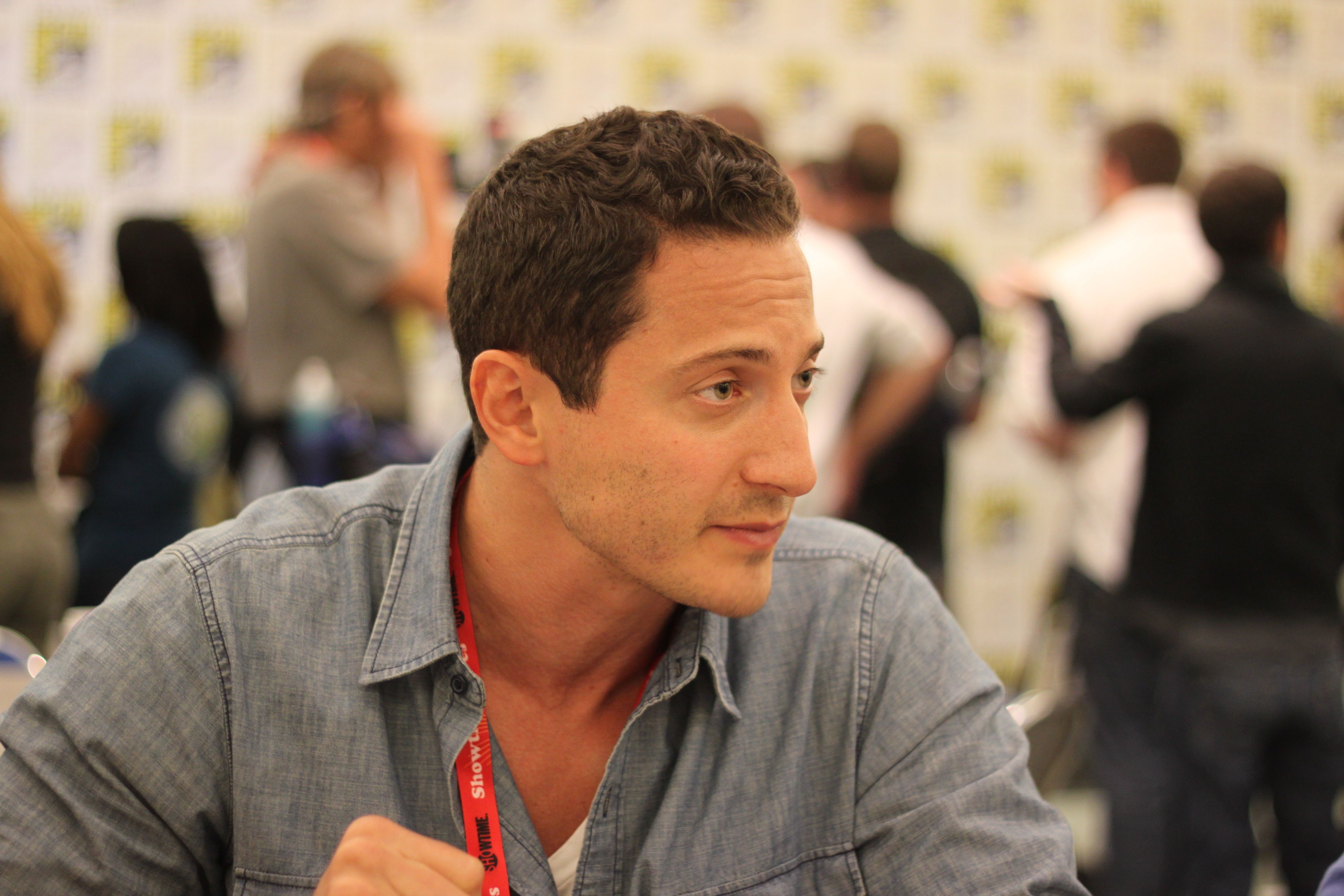Pictures of Sasha Roiz