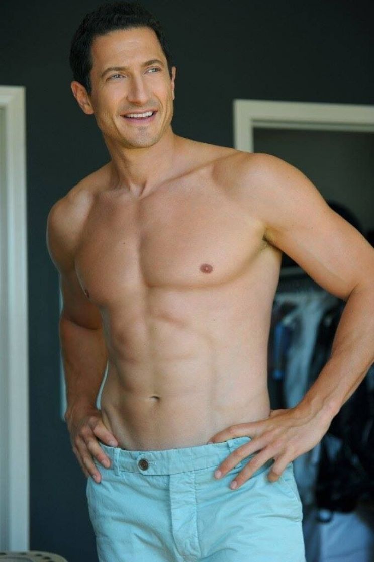 Sasha Roiz