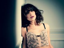 Sasha Sloan