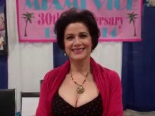 Saundra Santiago