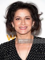 Saundra Santiago photo