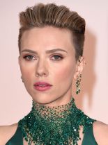 Scarlett Johansson photo