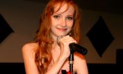 Scarlett Pomers