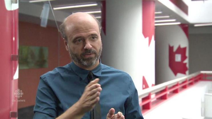 Scott Adsit