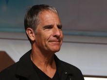 Scott Bakula