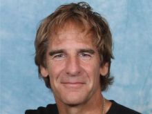 Scott Bakula