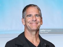 Scott Bakula