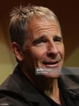 Scott Bakula