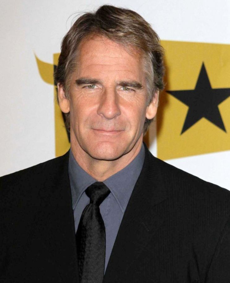 Scott Bakula