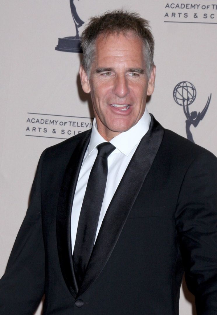 Scott Bakula