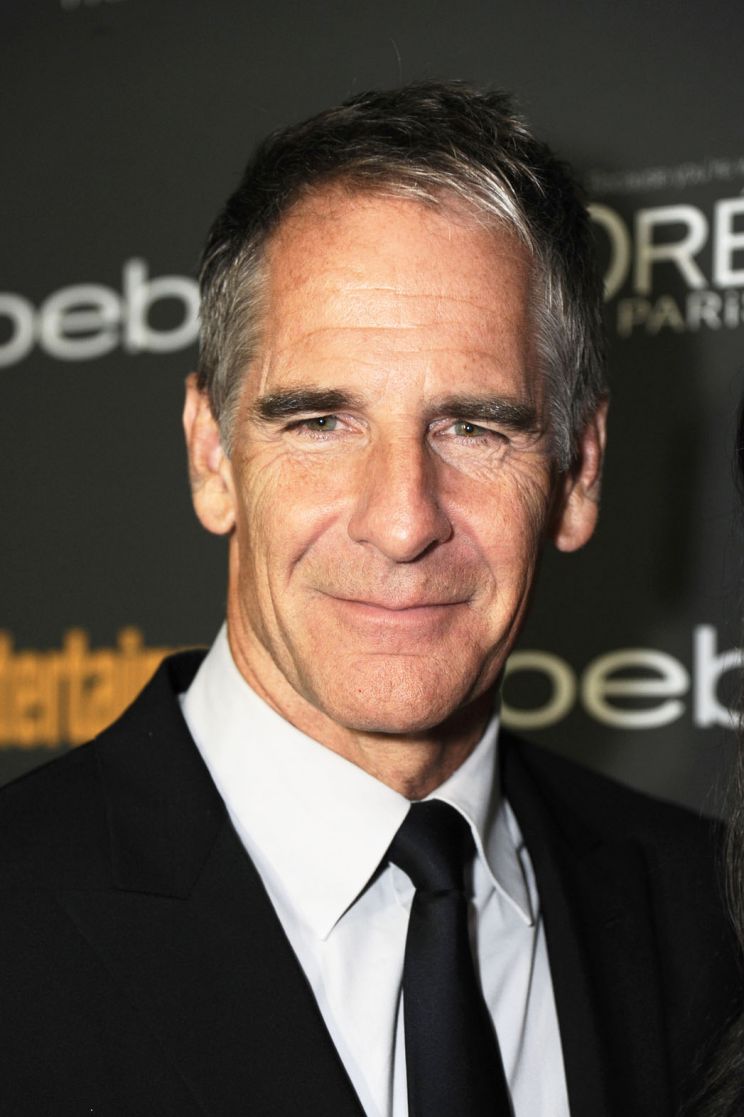 Scott Bakula