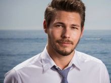 Scott Clifton