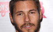 Scott Clifton