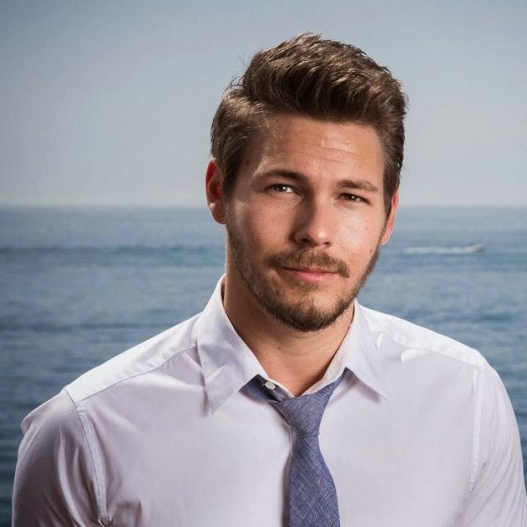 Scott Clifton