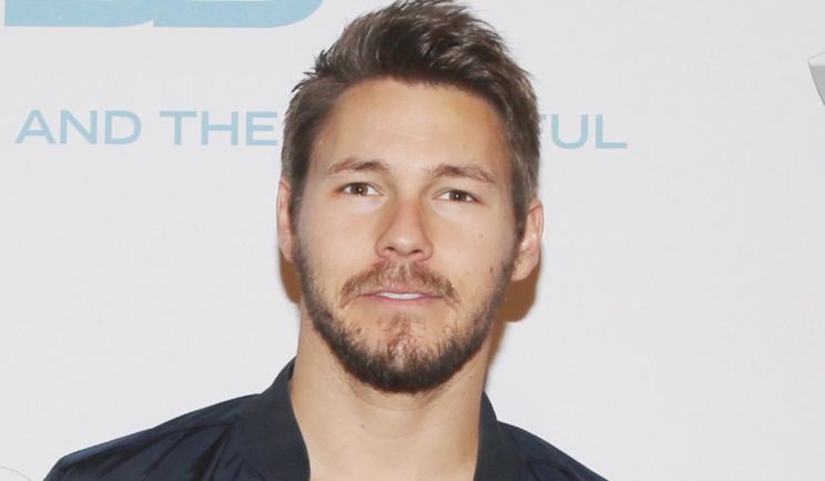 Scott Clifton