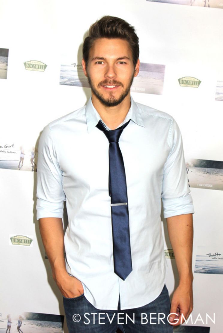 Scott Clifton