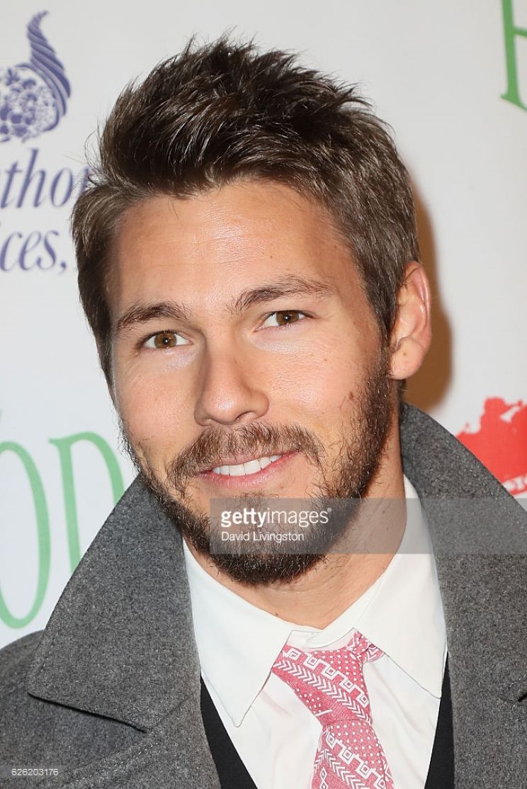 Scott Clifton