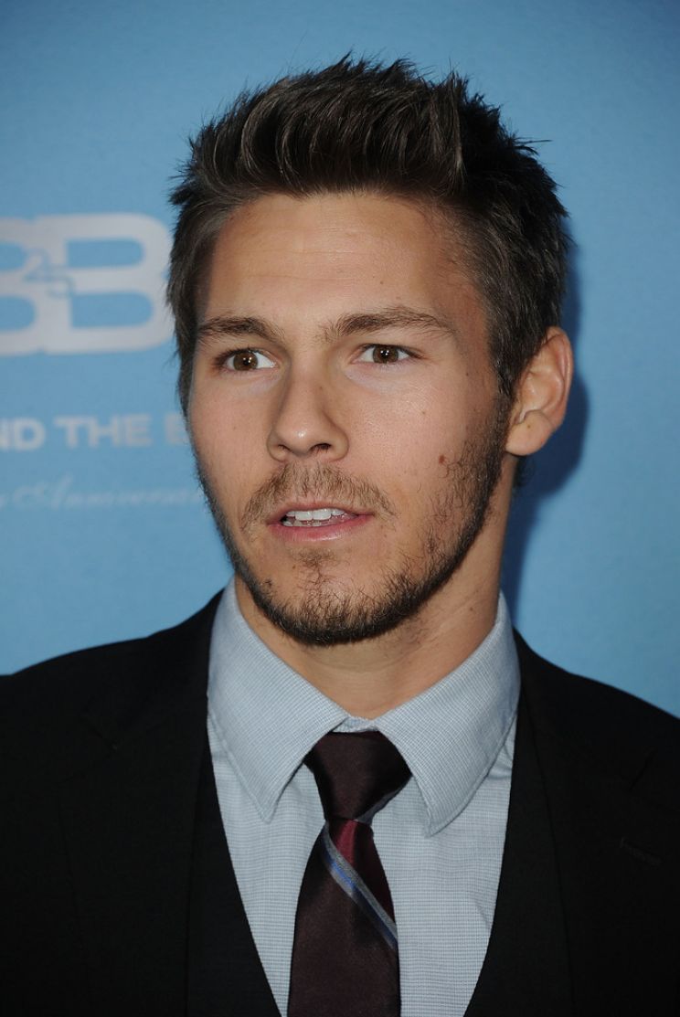 Scott Clifton