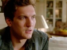 Scott Michael Foster