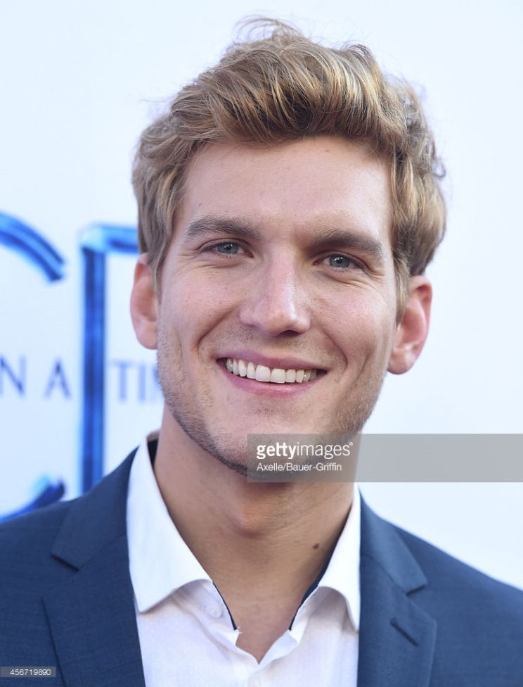 Scott Michael Foster