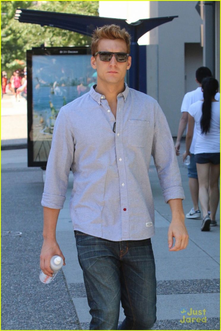 Scott Michael Foster
