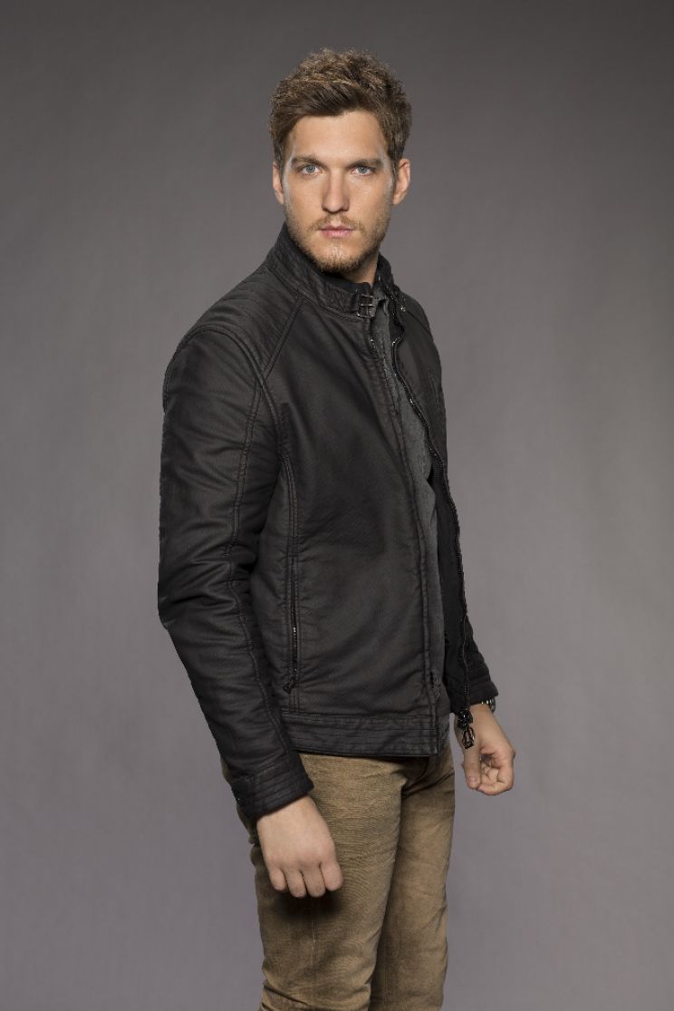 Scott Michael Foster