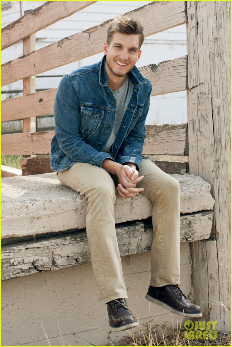 Scott Michael Foster