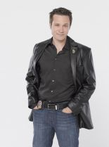 Seamus Dever