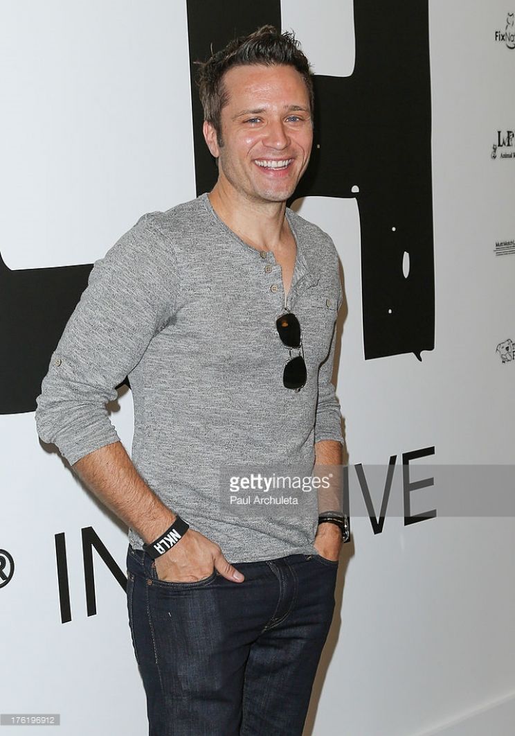 Seamus Dever