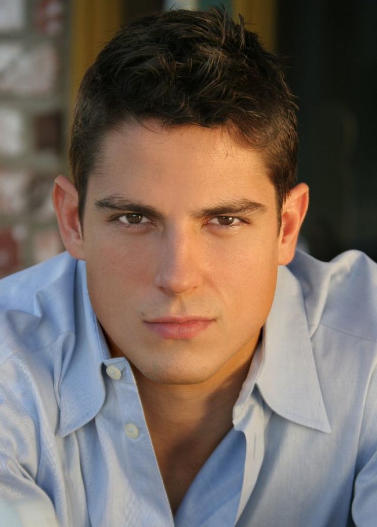 Sean Faris