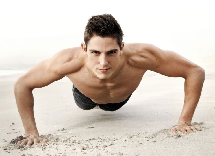 Sean Faris