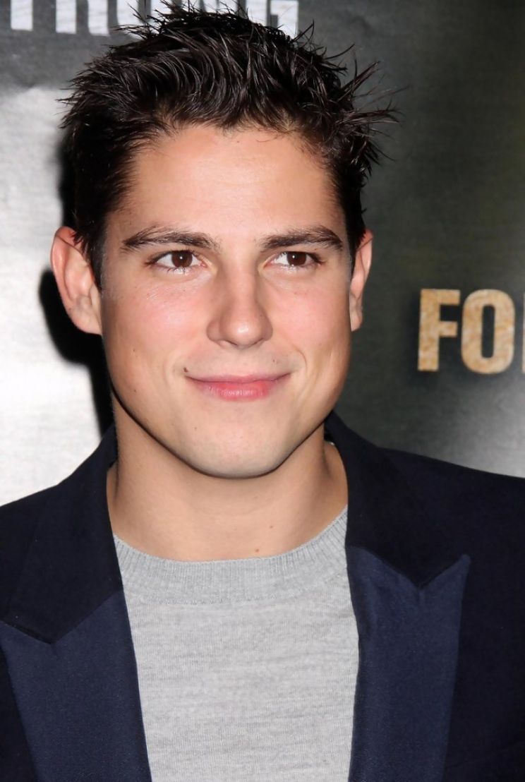 Sean Faris