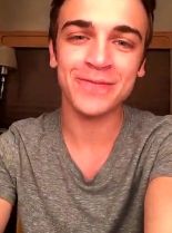 Sean Grandillo