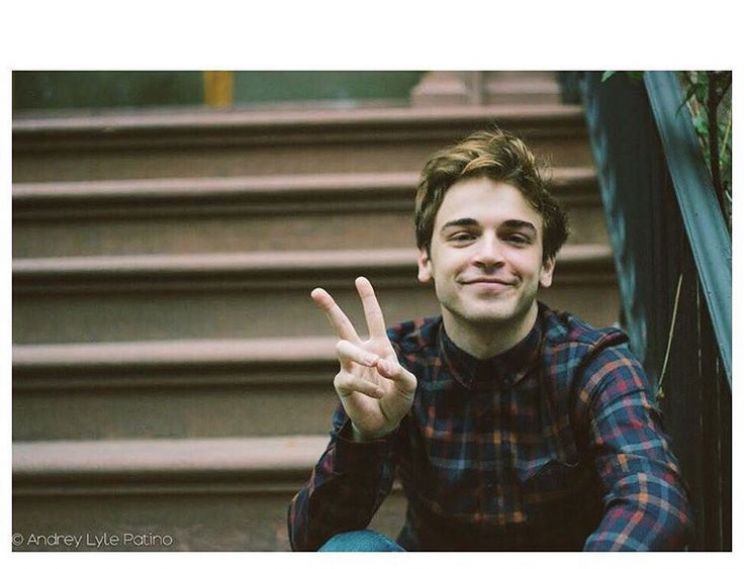 Sean Grandillo