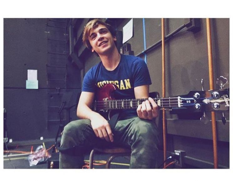 Sean Grandillo