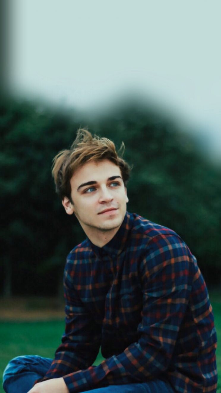 Sean Grandillo