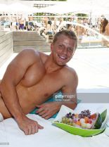 Sean Lowe