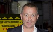 Sean Pertwee