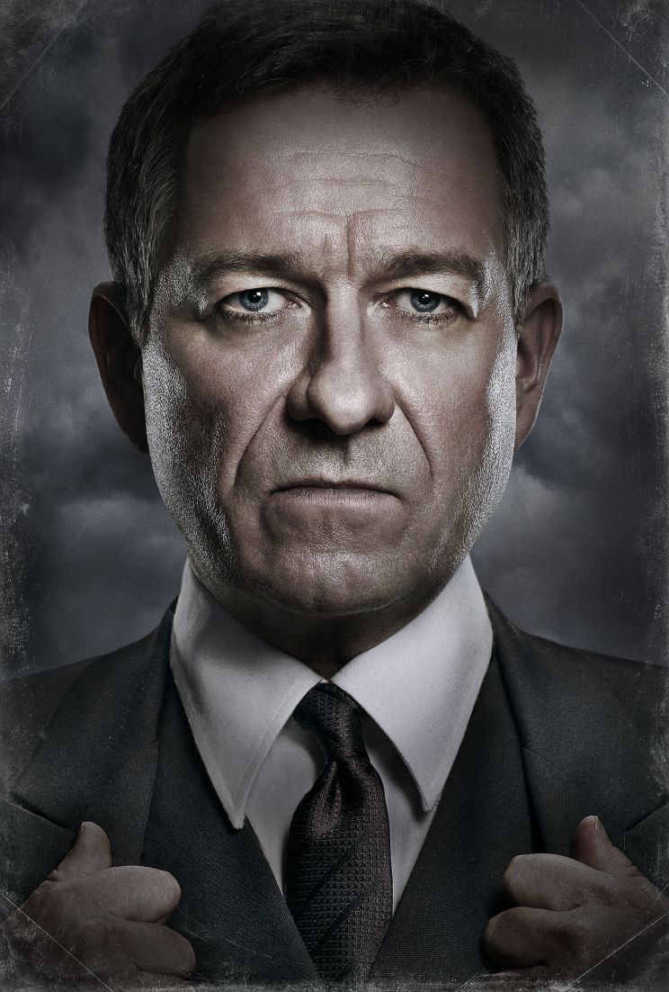 Sean Pertwee