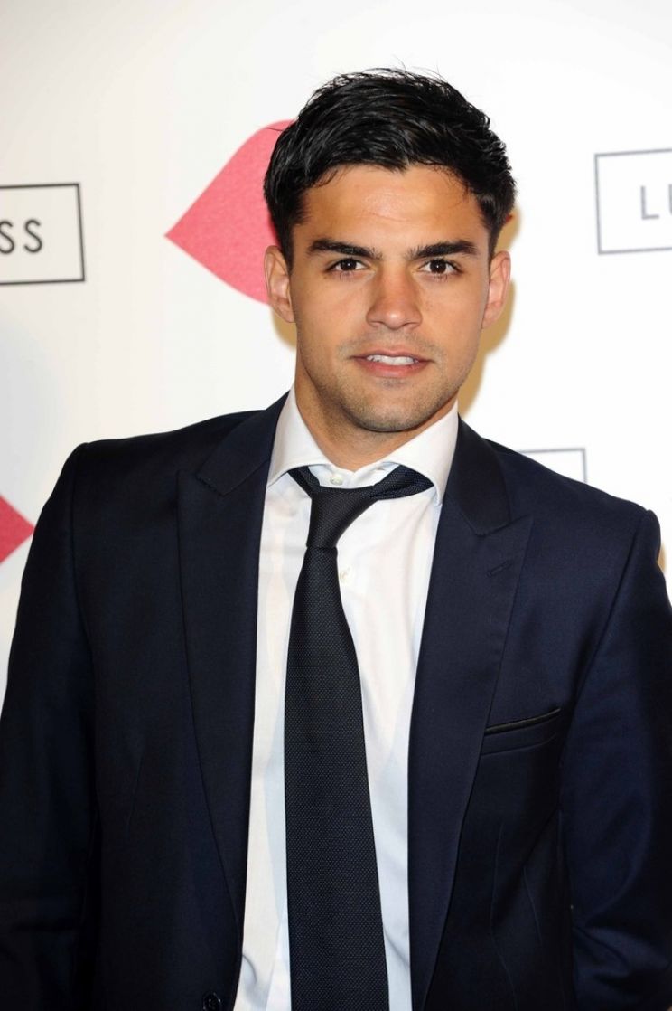 Sean Teale